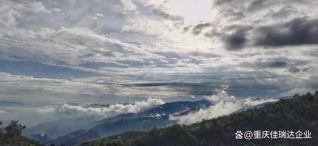 幸运飞行艇168体彩官网现场开奖直播(中国)官方网站:的白云景色